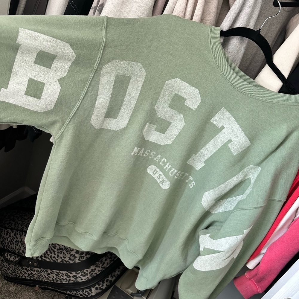 Hollister Green Boston Sweatshirt - Picture 1 of 2
